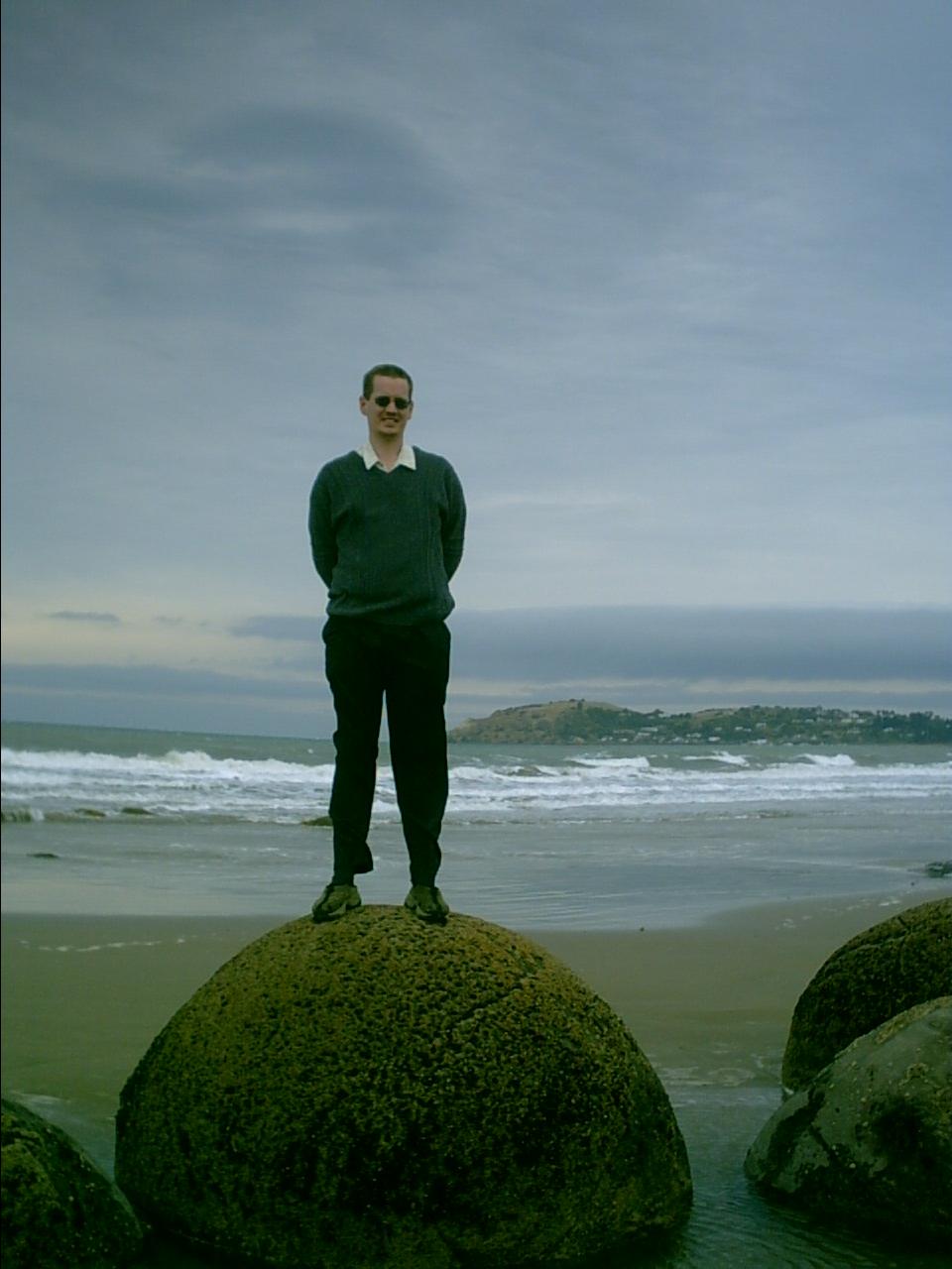 Kiesanowski and Kerdemelidis wedding trip/5_Moeraki_Beach/IMG00002.JPG